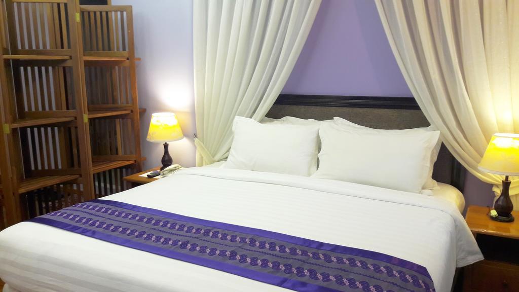 Grand Laurel Hotel Yangon Exterior foto