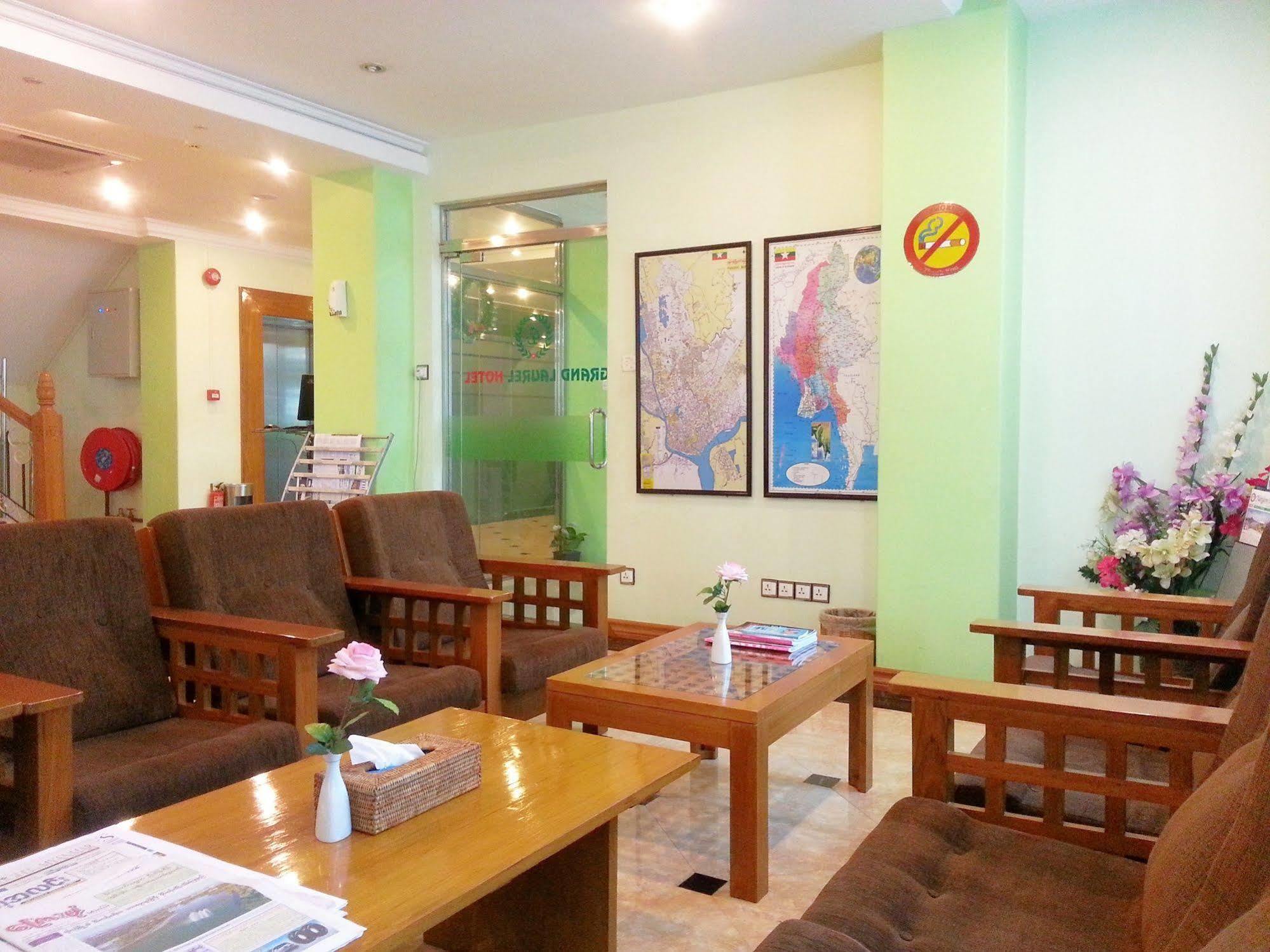 Grand Laurel Hotel Yangon Exterior foto